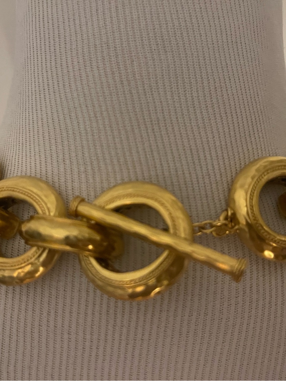 Julie Vos Cannes Polished Gold Engraved Link Necklace - Picture 3 of 9